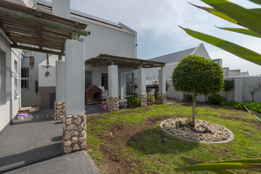 5 Bedroom Property for Sale in Laguna Western Cape